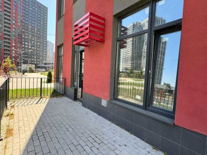 Здам приміщення з терассою 75 кв ЖК Варшавський +,вул. Виговського 42 Київ