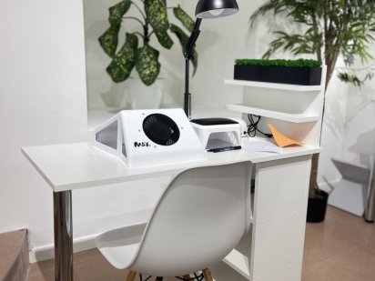 Оренда місця для майстра манікюра в центрі Києва, Велика Василтківська Киев