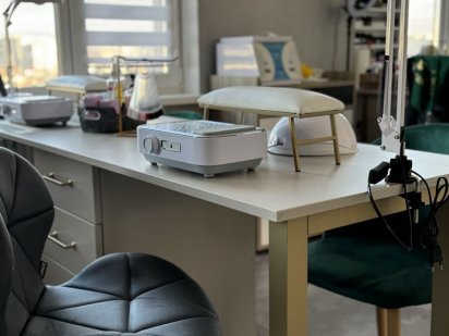 Оренда робочого місця для майстрів манікюру, педикюру, візажисту Винница