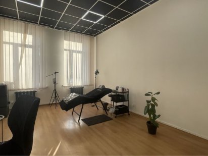 Сдам большой просторный кабинет в центре Дніпро