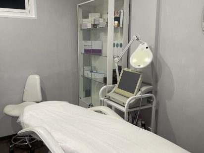 Оренда кабінета косметолога та  бровіста/лашмейкера .  Позняки Киев