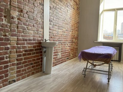 Сдам кабинет 14 квадратов, центр, вода Дніпро