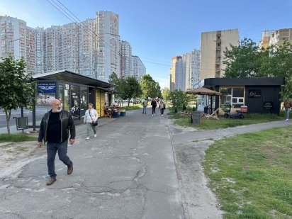 Аренда киоска / остановочного комплекса Ул. Михаила Драгоманова 9 Киев