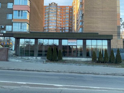 Оренда фасадного приміщення площею 335 м2 Винница