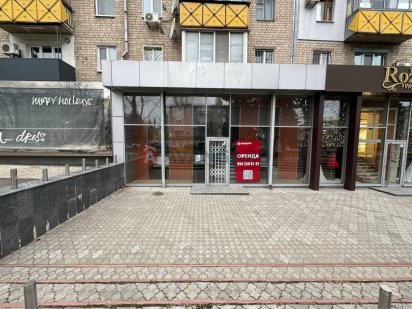 Сдам в аренду 100м.кв Гагарина/Дафи.Красная линия 27000грн Дніпро