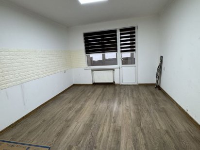 Офіс 65 кв. М Центр. Свій окремий вхід, 2 місце для авто Кропивницкий