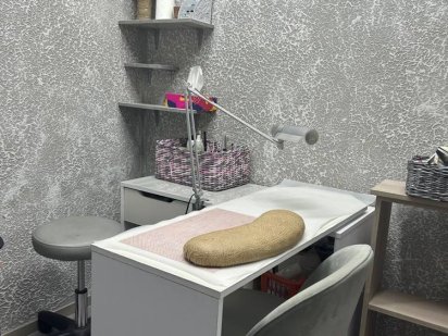 Місце для майстра манікюра до 20 днів Київ