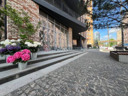 Оренда під салон краси 78м2 у ЖК Loft White (Лофт Вайт). Дніпро