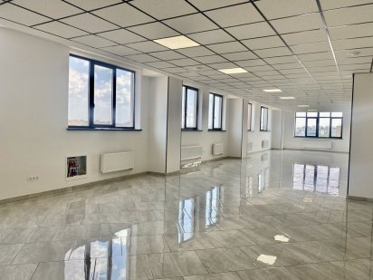 Офіс в новому бізнес-центрі Вінниця