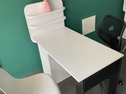Сдам стол для маникюра Дніпро