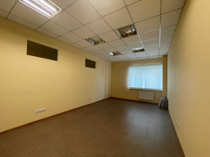 Оренда офіса 32 кв.м., метро Васильківська, вул.Холодноярська Киев