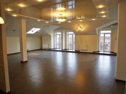 Сдам офис 180 квм центр Дніпро