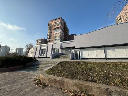 Здам офіс Набережна Перемоги 106а Дніпро