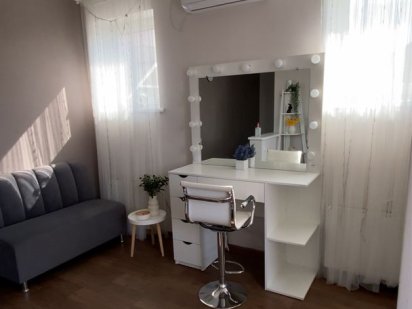 Оренда місця  візажист, бровіст, візажний стіл Винница