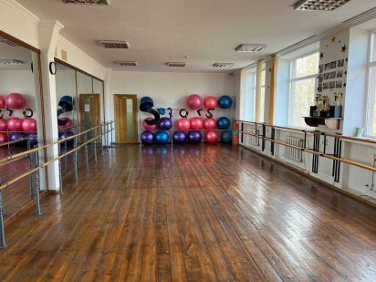 Танцювальний зал 100 м² Винница