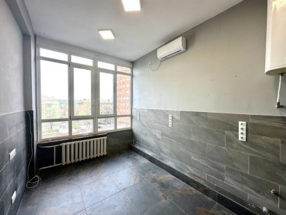 Сдам офисное помещение с водой Центр Мост Сити Набережная Европейская Дніпро