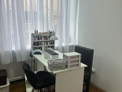 Аренда рабочего места мастеру маникюра/педикюра СВЕТ ЕСТЬ ВСЕГДА Дніпро