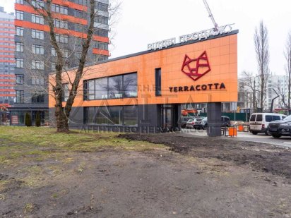 Оренда фасадного приміщення в ЖК «Терракота»/215м2/Дарницький р-н Киев