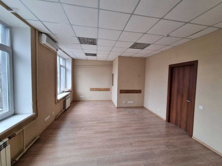 Сдается в аренду офисное помещение 27 кв.м. (без комиссии) - фото 1