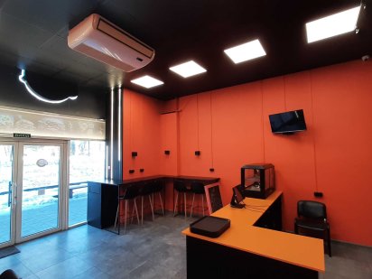 Приміщення з окремим входом. 53 м. Фасад. Якісний ремонт. Перша лінія. Львів