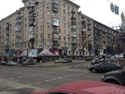 Фасад кафе вул. Велика Васильківська, Палац  Україна Киев