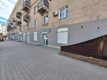 Приміщення на зупинці пр. Металургів - 116 кв.м.