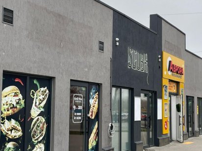 Приміщення у торговому комплексі поряд з АТБ - 28 кв.м.