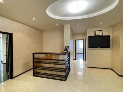 Аренда офиса 180 м2 ул Старонаводницкая,2 этаж, новый ремонт, парковка Киев