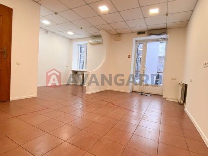 Здам фасадне приміщення, р-н Фестивальної.