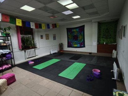 Сдам зал 43 м под занятия йогой и другими духовными практиками.6 Фонта