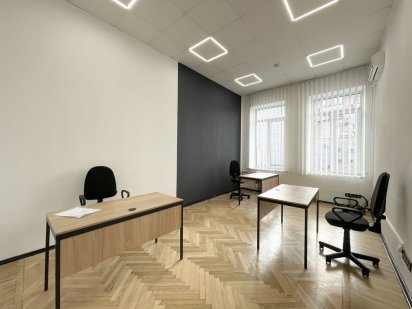 Сдам отличный офис с мебелью 21,1 кв.м. Центр города! Дніпро