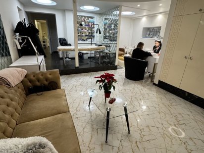 Здається в оренду кабінет майстра манікюру та косметологія чи масаж Львів