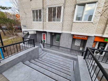 Оренда нежитлового приміщення Драгоманова, 15А Киев