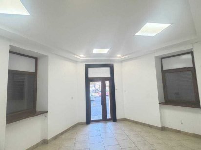 Оренда фасадного приміщення навпроти Форуму вул. Джерельна Львів