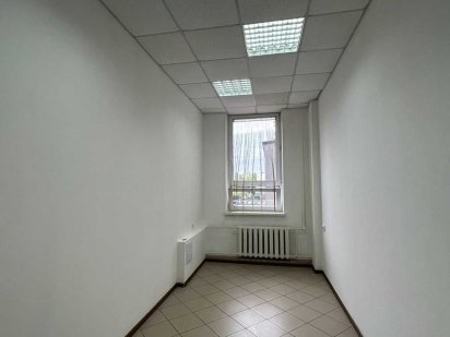 Здам офіс 13,4м2 в БЦ, 2 поверх, вул.Сверстюка, метро Лівобережна 5хв Київ