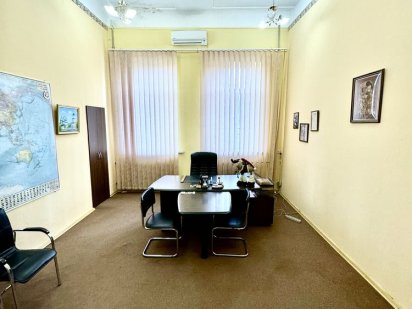 Сдам офисное помещение с мебелью Центр Чкалова Хороброго Артема Дніпро