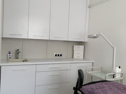 Кабінет в салоні краси в оренду Львов