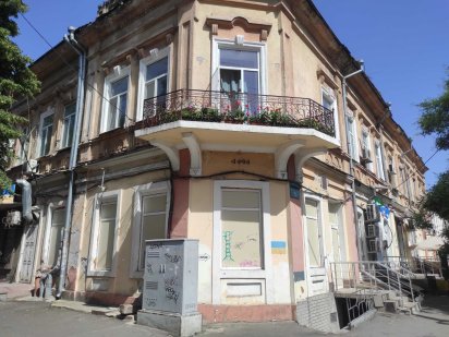 Сдам видное фасадное помещение 80 м2 на Толстого