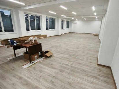Оренад сучасного офісу у зручному місці за вигідною ціною Львов
