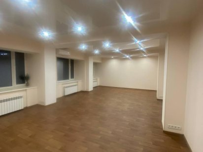 Аренда помещения на Парусе 116 м.кв. с Ремонтом. Тупик всех маршруток. Дніпро