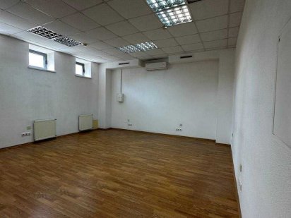 38,6 м2 ТРЦ Вавилон . Есть свет!  Свой вход, санузел. Ремонт Дніпро