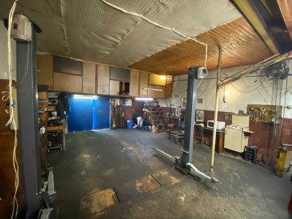 Оренда бокс з підйомником вул. Замарстинівська 52 кв.м. Львов