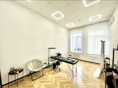 Сдам офис помещение Центр Мечникова Серова Воскресенская Дніпро