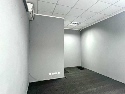 Офіс 17м2. ПОДІЛ. 7655 грн з ПДВ. ю а. ЦЕНТРАЛІЗОВАНЕ ОПАЛЕННЯ! Київ