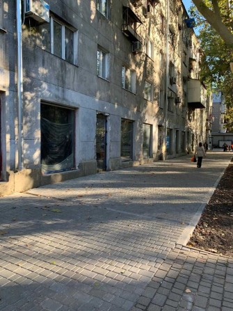 Сдам фасадное помещение 100 м² на Сегедской под магазин! - фото 1