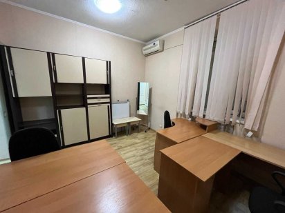 Сдам помещение (ж/ф) под офис в центре на ул. М. Грушевого Днепр