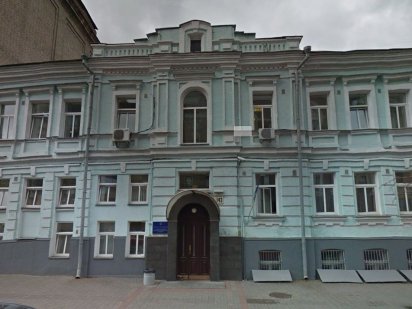 Без комиссии. Метро Вокзальная. Своя парковка Київ