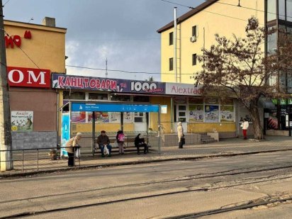 Декабристов/Сенная фасадное помещение 86м 1000грн Миколаїв