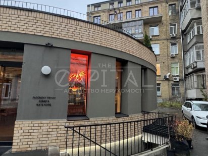 Аренда помещения 87м2 Рейтарская Центр Фасад Золотые ворота шоурум Київ