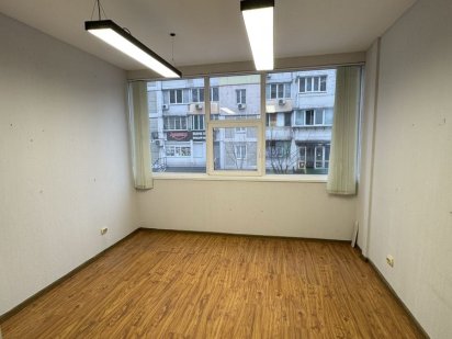 Оренда Лариси Руденка 6а  активни трафік Позняки Киев